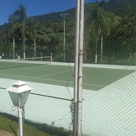 Lindo Flat em Águas de Lindoia Águas de Lindóia Esterno foto