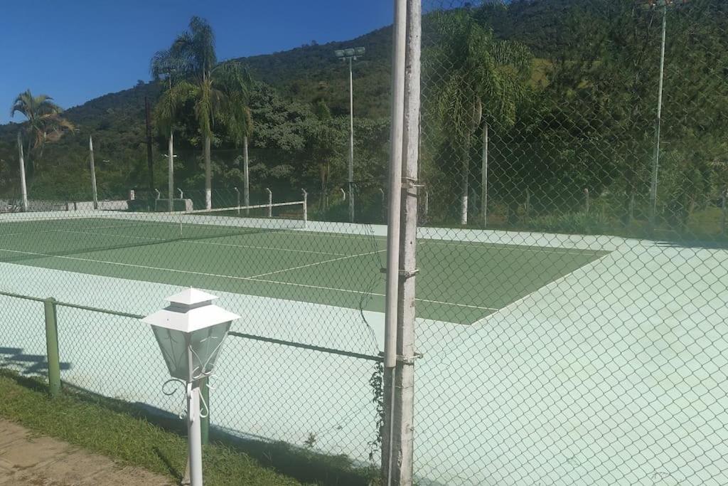 Lindo Flat em Águas de Lindoia Águas de Lindóia Esterno foto