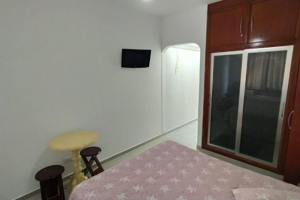 Lindo Flat em Águas de Lindoia Águas de Lindóia Esterno foto